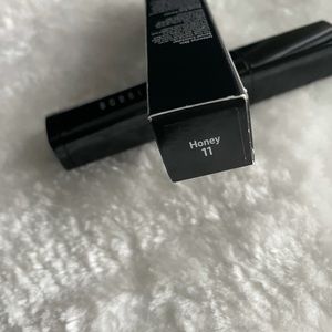 Intensive skin serum concealer